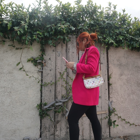 Luis Vuitton multi color pochette - Picture 4 of 16